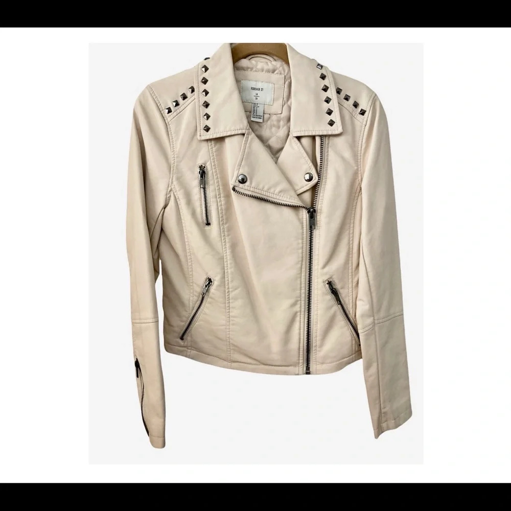 FOREVER 21 Moto Cream Studded Faux Leather Jacket Small BNWT - Picture 1 of 8